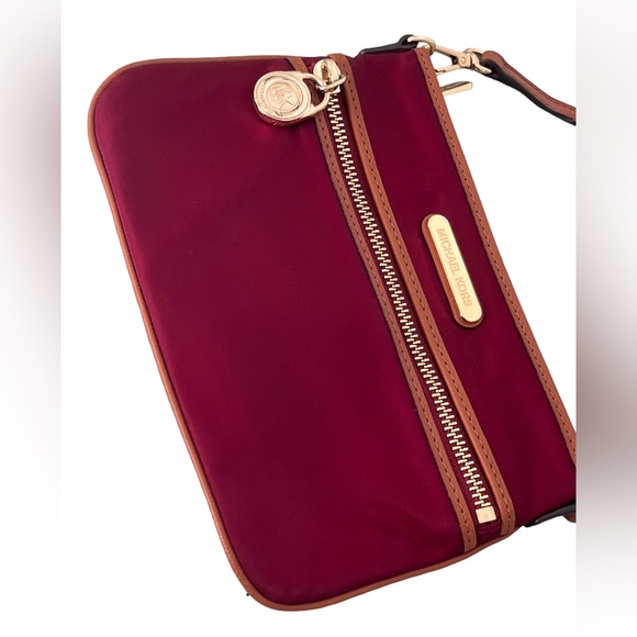 Michael Kors Kampton Maroon Nylon Wristlet - Picture 13 of 17
